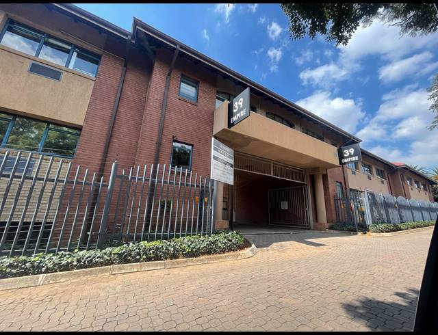 388M² OFFICE TO LET IN PARKTOWN